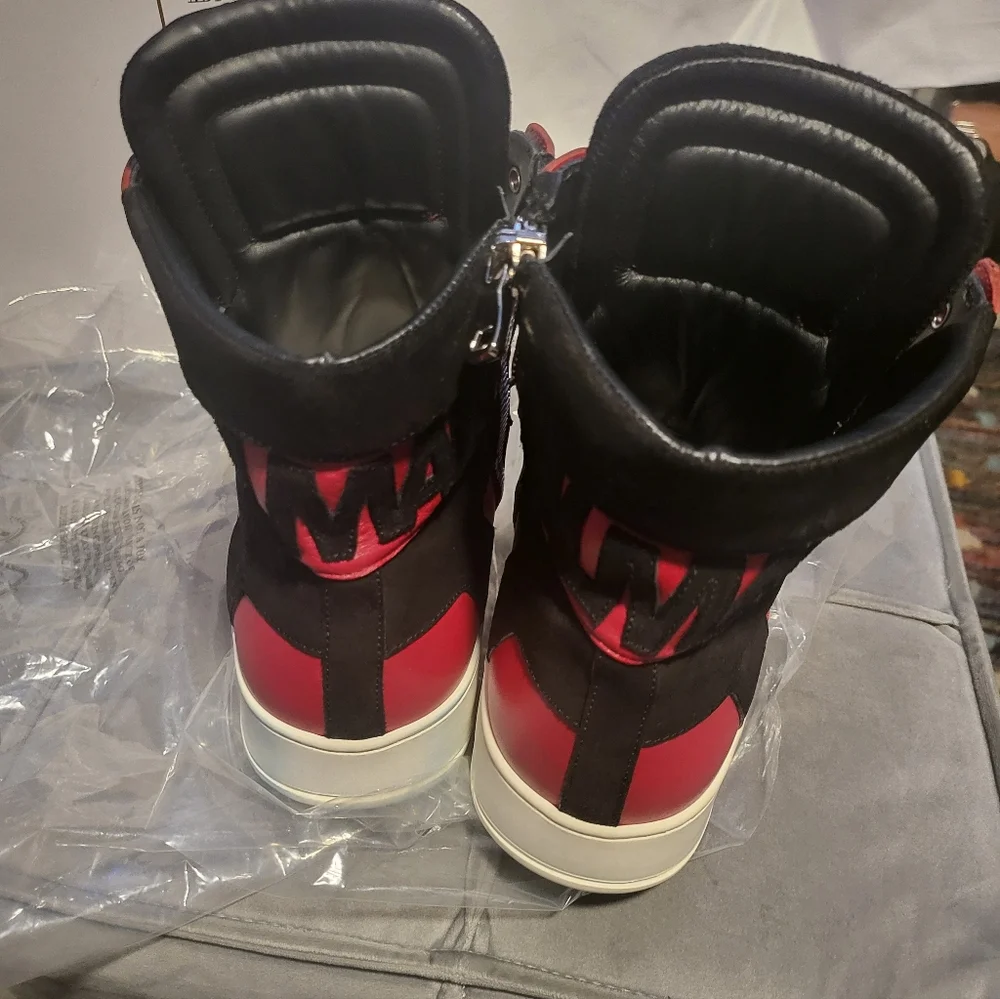 Balmain Black and Red High-Top Sneakers - Picture 4 of 10